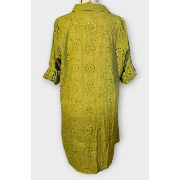 NEW TAMSY Womens XL Erin Eyelet‎ Embroidered Tunic Top Olive Collared Buttons - Picture 2 of 10
